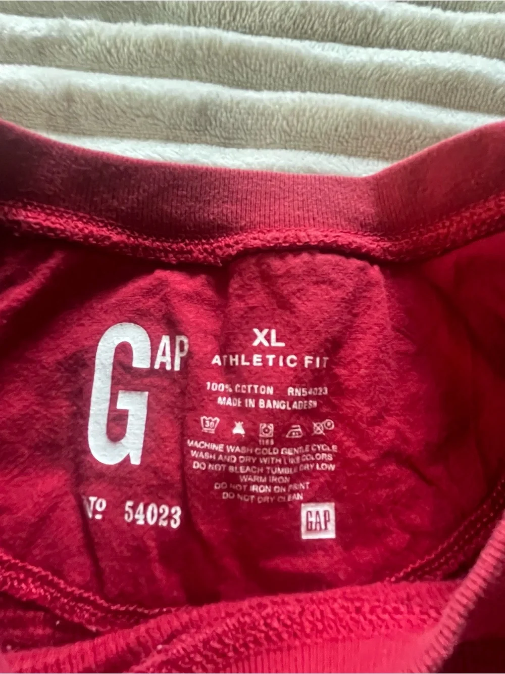 Vintage GAP red ribbed long sleeve shirt ♡